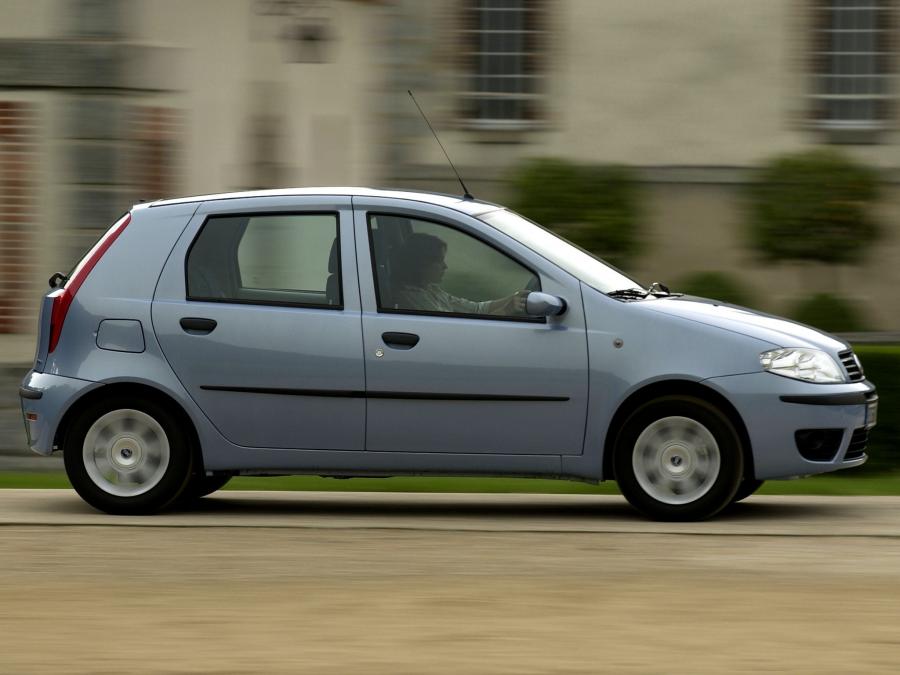  Fiat Punto 5-Door (188) 2003 года  (фото 27 из 36)